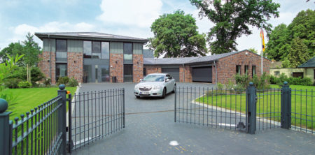 Garagentore und Antriebe