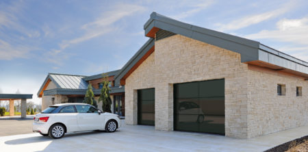 Garagentore und Antriebe