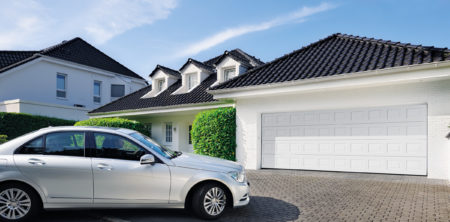 Garagentore und Antriebe