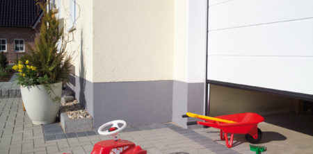 Garagentore und Antriebe