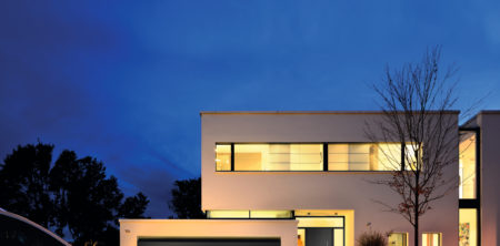 Garagentore und Antriebe