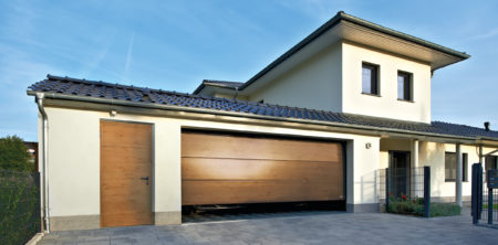 Garagentore und Antriebe