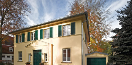 Garagentore und Antriebe