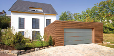 Garagentore und Antriebe